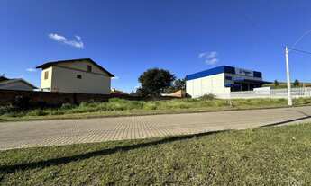 Imagem: Terreno com 2 Dormitorio(s) localizado(a)