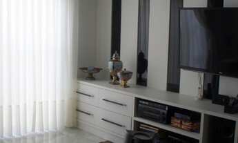 Imagem: Casa com 4 Quartos e 1 banheiro à Venda