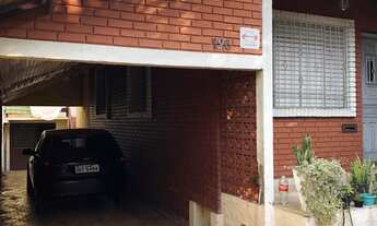 Imagem 2: Casas, 4 dormitórios, 2 banheiro, 3 vagas na garagem, 250M² de Área Construída