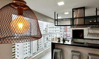 Imagem 2: EXCLUSIVA COBERTURA COM 3 SUÍTES EM ITAPEMA MEIA PRAIA, MOBILIADA E DECORADA. VALOR ABAIXO