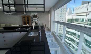 Imagem 4: EXCLUSIVA COBERTURA COM 3 SUÍTES EM ITAPEMA MEIA PRAIA, MOBILIADA E DECORADA. VALOR ABAIXO