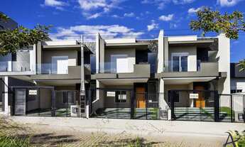 Imagem: Sobrado com alto padrão de acabamento no