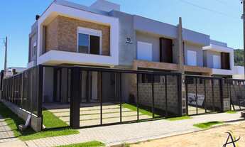 Imagem: Sobrado de 3 dormitórios recém construído