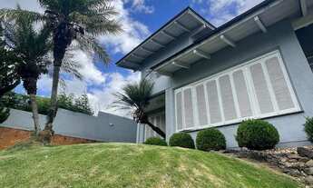 Imagem 5: Casa de alto padrão com 4 dormitórios sendo 3 suítes no bairro Centro em Sapiranga