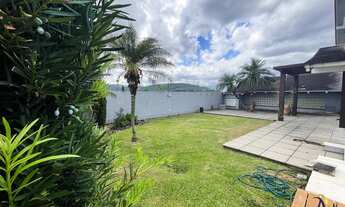 Imagem 6: Casa de alto padrão com 4 dormitórios sendo 3 suítes no bairro Centro em Sapiranga