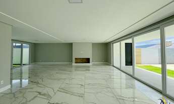 Imagem 5: Casa de alto padrão com 4 suítes no Loteamento Dom Elvio em Sapiranga