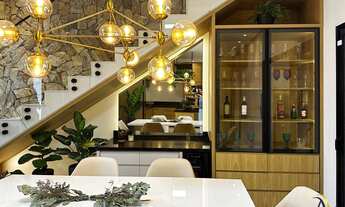 Imagem 4: Sobrado mobiliado de alto padrão com 3 suítes e jacuzzi no bairro Centro de Sapiranga/RS