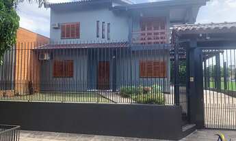 Imagem: Casa com 4 dormitórios sendo 1 suíte com
