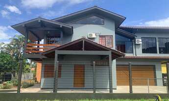 Imagem 5: Casa com 4 dormitórios sendo 1 suíte com banheira no Bairro Centro em Sapiranga