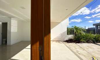 Imagem 2: Sobrados com excelente padrão construtivo