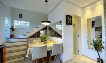 Imagem: Sobrado com 03 dormitórios semimobiliado