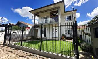 Imagem 5: Casa Completa com Suíte, Piscina, Churrasqueira e Garagem para 3 Carros em excelente local