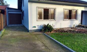 Imagem: BELA CASA COM PISCINA E 03 DORMITÓRIOS