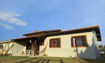 Imagem: CASA COM 03 DORMITÓRIOS EM TRAMANDAÍ