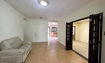 Imagem 3: CASA COM 3 DORMITÓRIOS SENDO 1 SUÍTE