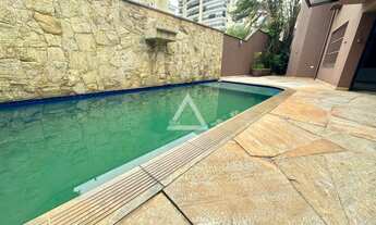 Imagem 2: CASA A VENDA NO CENTRO COM 4 SUÍTES E PISCINA