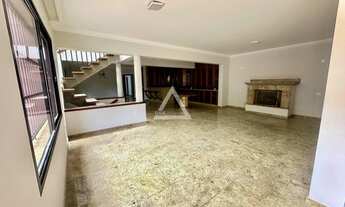 Imagem 6: CASA A VENDA NO CENTRO COM 4 SUÍTES E PISCINA