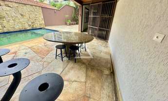 Imagem 5: CASA A VENDA NO CENTRO COM 4 SUÍTES E PISCINA