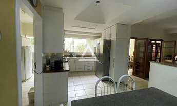 Imagem 6: Ampla casa para moradia e comercial, 6 dormitórios, 3 salas e 5 banheiros. proximo a comer