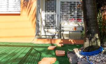 Imagem 4: Excelente oportunidade para morar e investir!! Casa 100% mobiliada, com garagem para 4 car