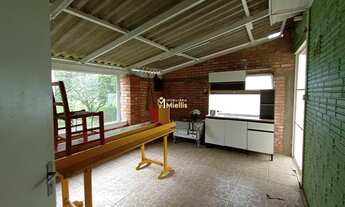 Imagem 4: Oásis Sustentável: Sítio com Painel Solar e 3 Suítes para Venda