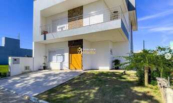 Imagem 1: Casa Mobiliada com 3 Dormitórios no Green Caminho do Meio – R$ 795.000