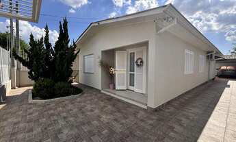 Imagem: Casa com 3 quartos, 3 vagas e com 168m²