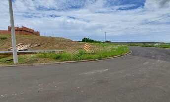 Imagem 4: TERRENO DE ESQUINA COM EXCELENTE TOPOGRAFIA