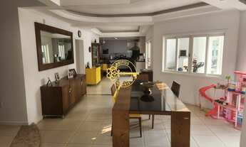 Imagem 7: Casa com 06 dormitórios sendo 02 suítes e 02 demi-suíte à venda, 317 m² por R$ 3.500.000,0