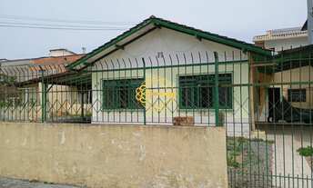 Imagem: Casa à venda em Itajaí, São João - 185m²