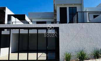 Imagem: Casa de alto padrão, com piscina no Firenze