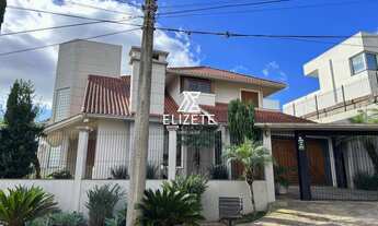 Imagem: Casa à venda com Excelente Padrão Construtivo!