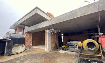 Imagem 2: Casa de alto padrão em construção no Vinhedos