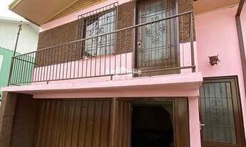 Imagem: Casa à venda no bairro Petropolis