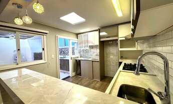 Imagem: Sobrado à venda no bairro Sagrada FamÍlia