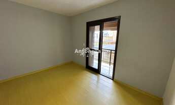 Imagem: Sobrado à venda no bairro Desvio Rizzo