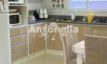 Imagem 7: Sobrado com entrada individual à venda no bairro Desvio Rizzo