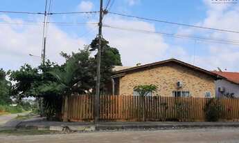 Imagem: Linda casa de esquina