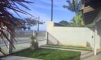 Imagem: Casa com piscina