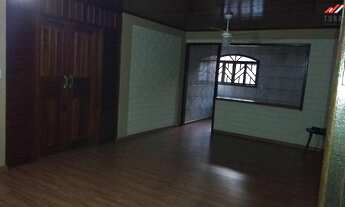 Imagem 4: CASA COM PISCINA