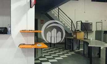 Imagem 2: Prédio Comercial com Estacionamento interno