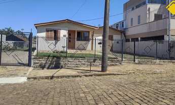 Imagem 3: CASA COM PÁTIO AMPLO NO BAIRRO MARTINI!