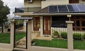 Imagem: CASA COM 4 DORMITÓRIOS E PISCINA EM ÓTIMA