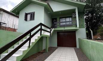 Imagem 2: CASA EXCELENTE COM LOCALIZAÇÃO PERFEITA!