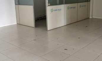 Imagem 4: Aluguel de Sala Comercial com Vitrine no Centro de Não-Me-Toque - Frente com Vidro e Ótima