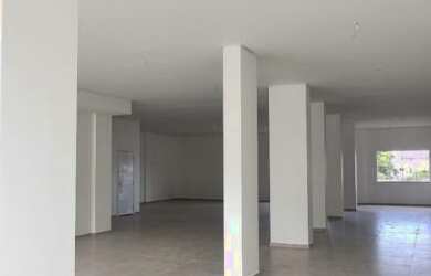 Imagem 3: SALA COMERCIAL AMPLA E EXCLUSIVA PARA LOCAÇÃO NO CENTRO DA CIDADE!