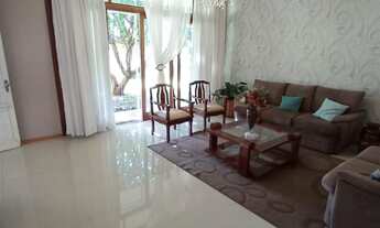 Imagem 2: CASA COM TERRENO AMPLO DE 776M² NO BAIRRO CENTRO!