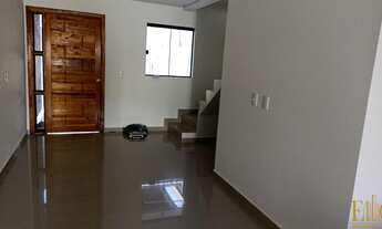 Imagem 2: Sobrado a venda em Itapema- SC 02 Dormitórios, 01 Vaga privativa. Bairro: Morretes