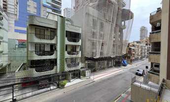 Imagem 4: Apartamento na Meia Praia em ITAPEMA, 03 Dormitórios sendo 01 suíte - 1 Vaga, 400 metros M