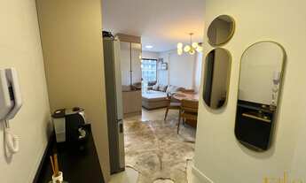 Imagem 6: Apartamento mobiliado à venda no Edifício Maria Valentina, São 2 Suítes + 1 Vaga. Bairro